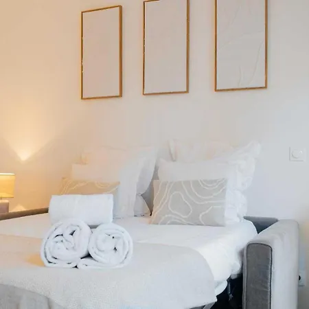 Spacious A-c 2p - Place Des Lices Апартаменты *