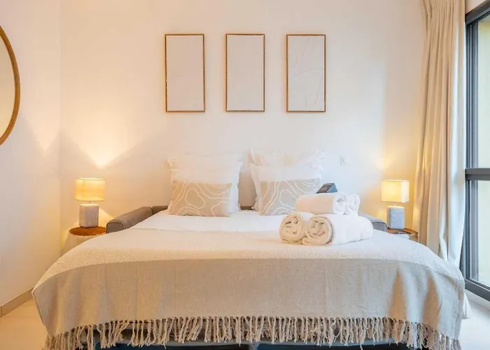 Spacious A-c 2p - Place Des Lices Apartment