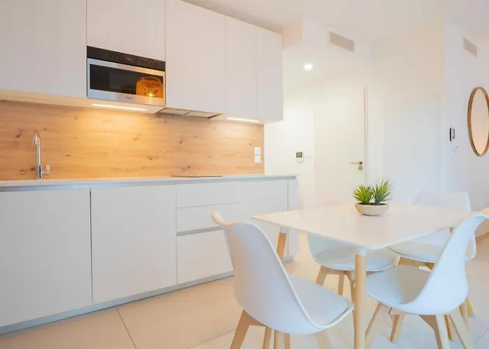 Spacious A-c 2p - Place Des Lices Apartment Saint-Tropez